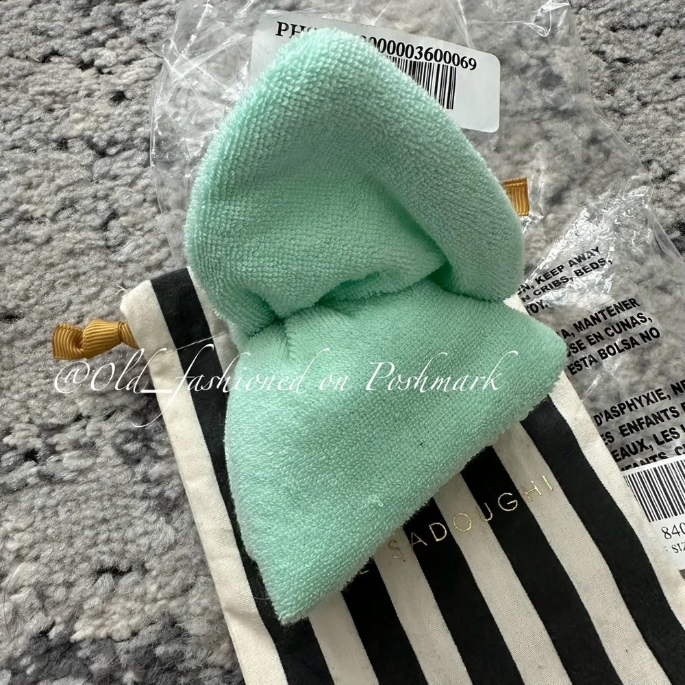 NWOT LELE SADOUGHI Simone Terry Cloth Claw Clip - Sea Glass